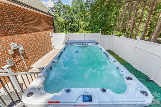 313 Springwood Drive NE, Valdese, NC 28690