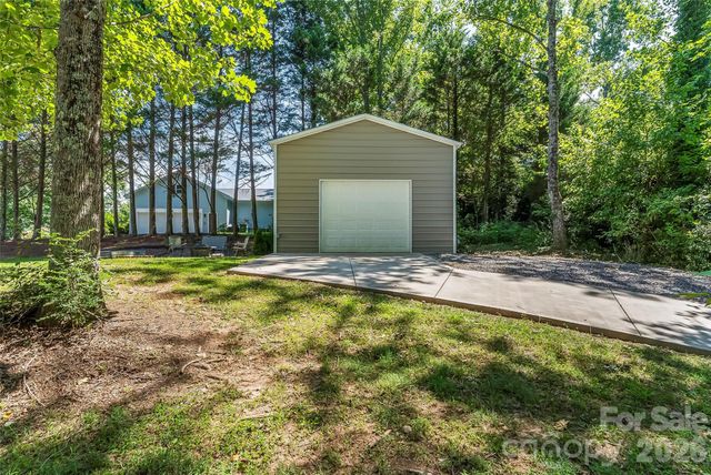 313 Springwood Drive NE, Valdese, NC 28690