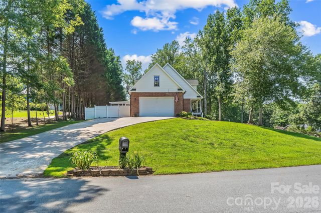 313 Springwood Drive NE, Valdese, NC 28690