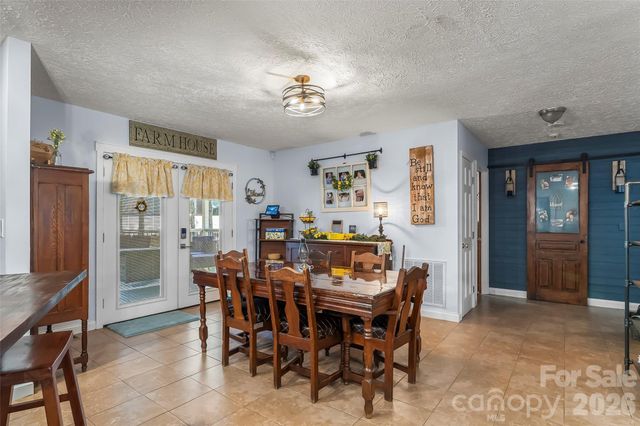 313 Springwood Drive NE, Valdese, NC 28690
