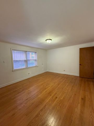 7228 S Phillips Avenue G, Chicago, IL 60649