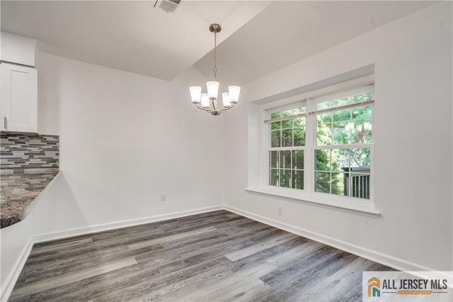130 Winchester Way, Franklin, NJ 08873