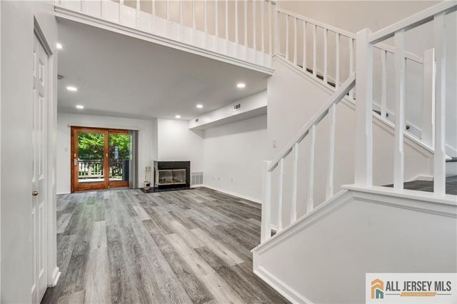 130 Winchester Way, Franklin, NJ 08873