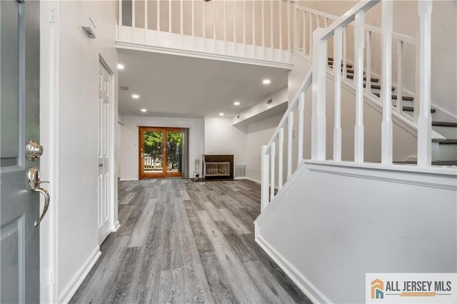 130 Winchester Way, Franklin, NJ 08873