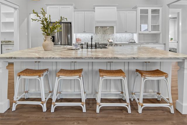 2716 River Path Court, Burleson, TX 76028