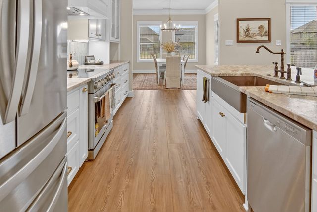 2716 River Path Court, Burleson, TX 76028