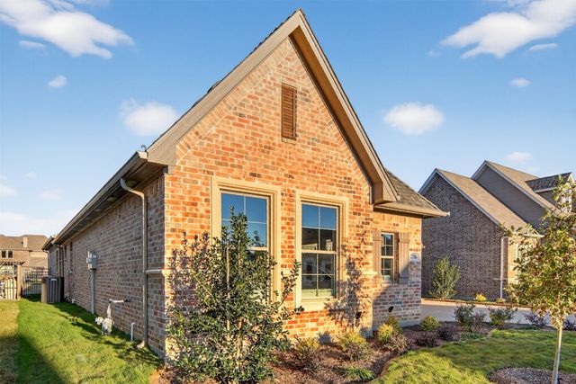 2716 River Path Court, Burleson, TX 76028