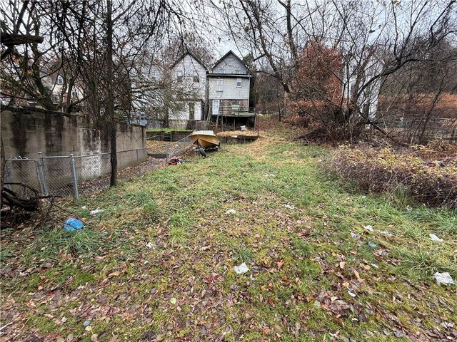 1114 N Wheeler St, Homewood Brushton, PA 15221