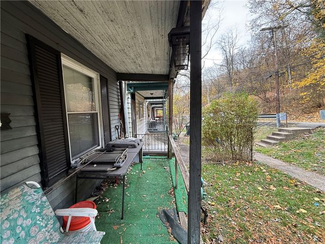 1114 N Wheeler St, Homewood Brushton, PA 15221