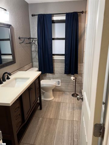 702 Central Avenue, Mauldin, SC 29622