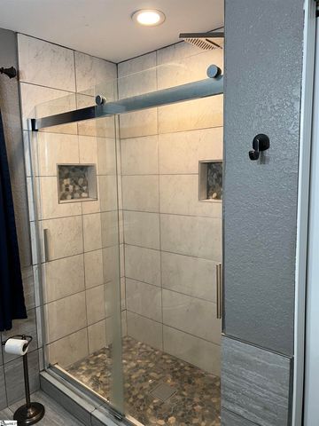 702 Central Avenue, Mauldin, SC 29622