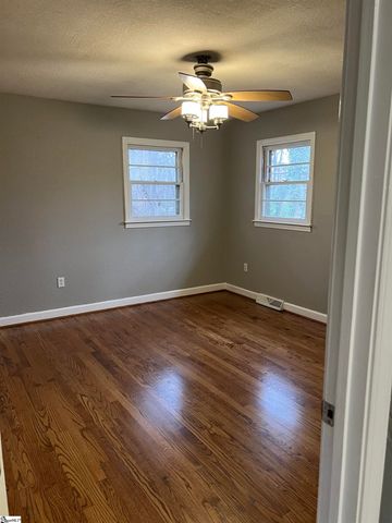 702 Central Avenue, Mauldin, SC 29622