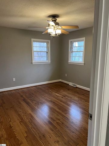 702 Central Avenue, Mauldin, SC 29622