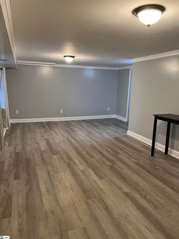 702 Central Avenue, Mauldin, SC 29622