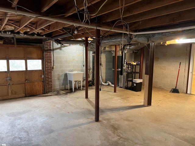 702 Central Avenue, Mauldin, SC 29622