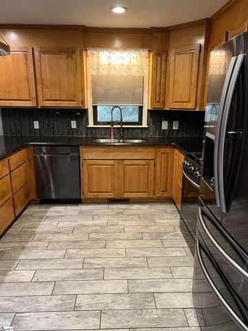 702 Central Avenue, Mauldin, SC 29622