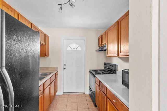 149 Oakwood Drive, Daytona Beach, FL 32117