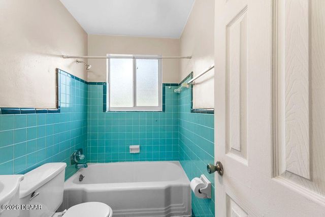 149 Oakwood Drive, Daytona Beach, FL 32117