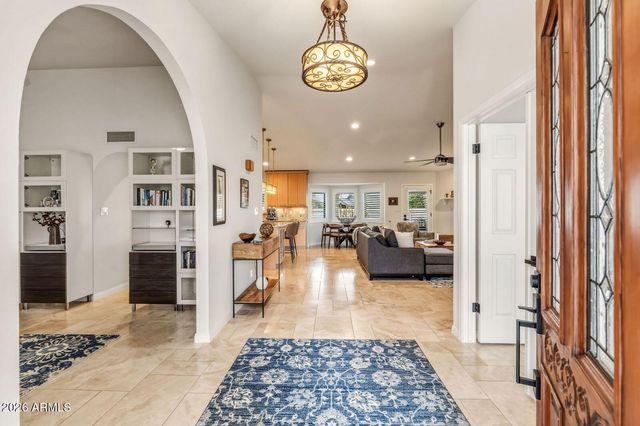 1129 E FOREST HILLS Drive, Phoenix, AZ 85022