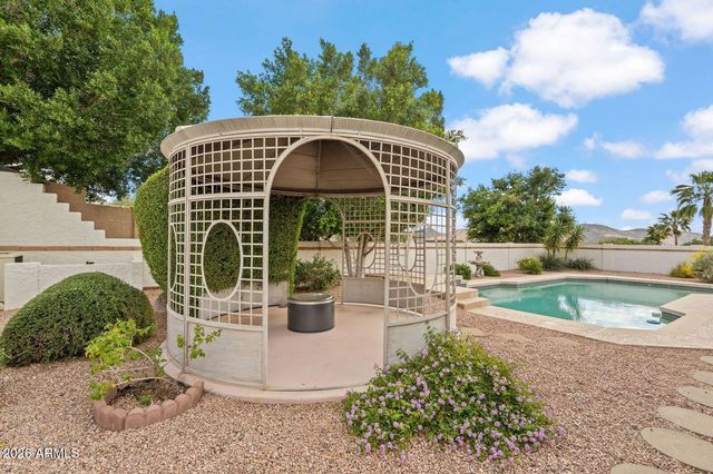 1129 E FOREST HILLS Drive, Phoenix, AZ 85022