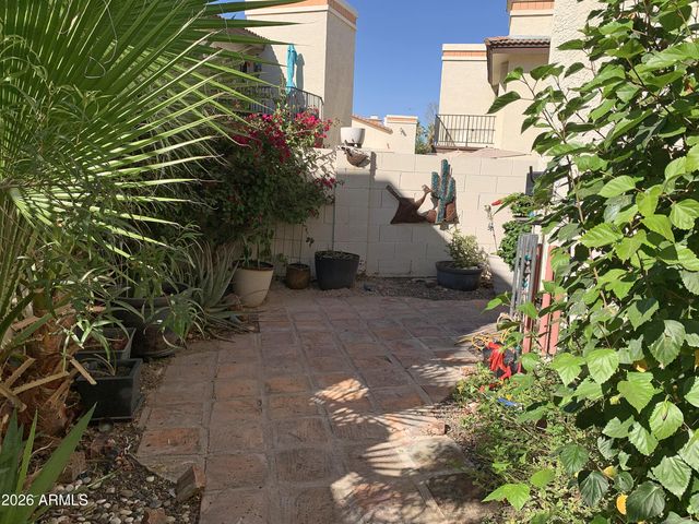 4914 E Siesta Drive 2, Phoenix, AZ 85044