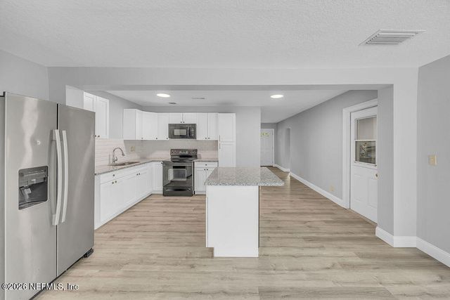 4017 LOYS Drive, Jacksonville, FL 32246
