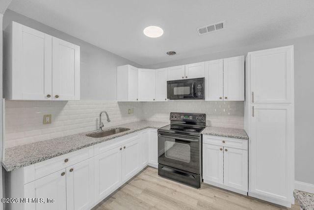 4017 LOYS Drive, Jacksonville, FL 32246