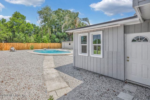 4017 LOYS Drive, Jacksonville, FL 32246
