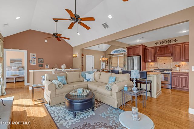 11 Luppatatong Avenue, Keyport, NJ 07735