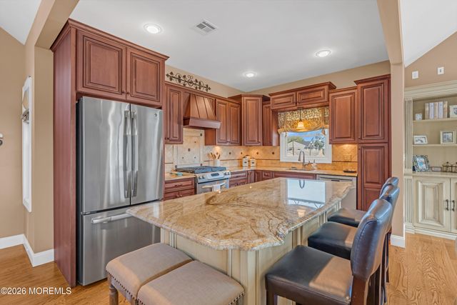 11 Luppatatong Avenue, Keyport, NJ 07735