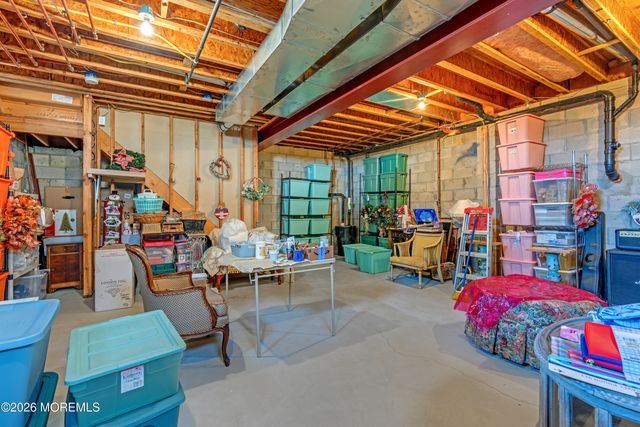 11 Luppatatong Avenue, Keyport, NJ 07735