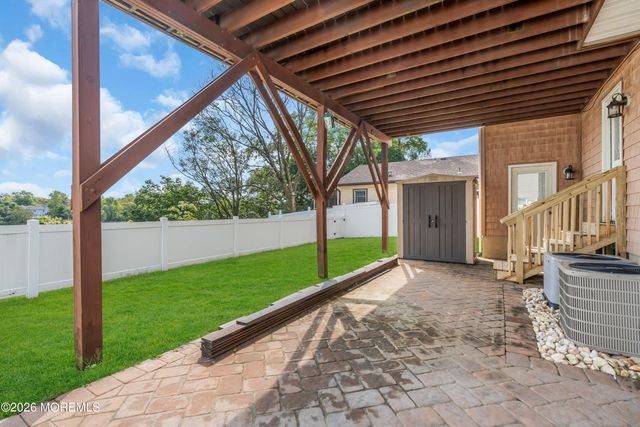 11 Luppatatong Avenue, Keyport, NJ 07735