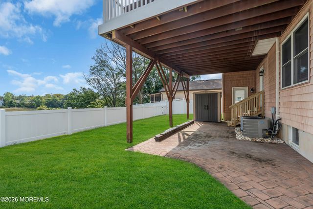 11 Luppatatong Avenue, Keyport, NJ 07735