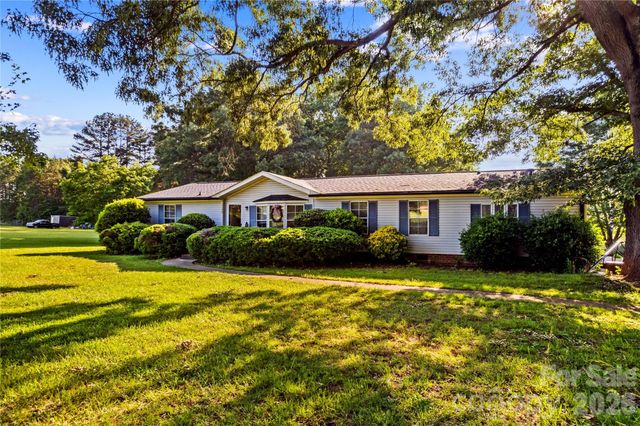 1124 Majolica Road, Salisbury, NC 28147