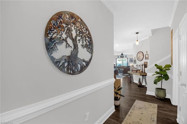 1402 Hunting Hawk Lane, Kernersville, NC 27284