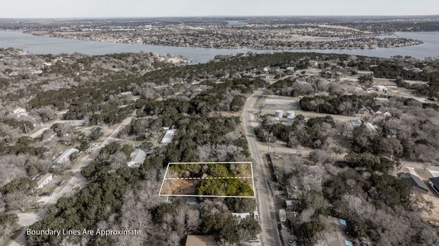 910 Scenic Drive, Granbury, TX 76048