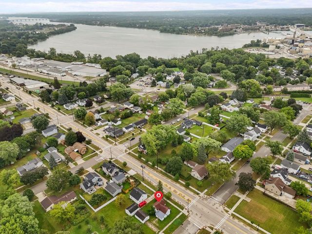 203 N 8TH STREET, De Pere, WI 54115