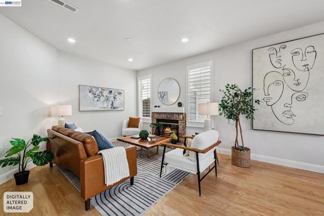 12 Britt Ct, Alameda, CA 94502