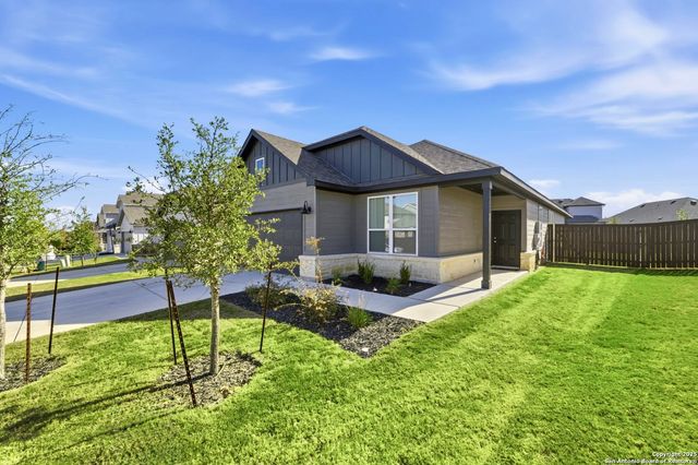 141 Winding Windmill, Boerne, TX 78006