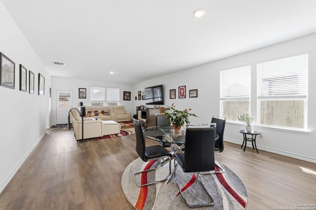 141 Winding Windmill, Boerne, TX 78006