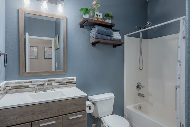 2906 NIKOLAI AVENUE, North Pole, AK 99705