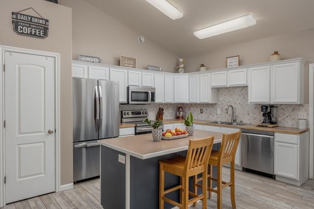 2906 NIKOLAI AVENUE, North Pole, AK 99705