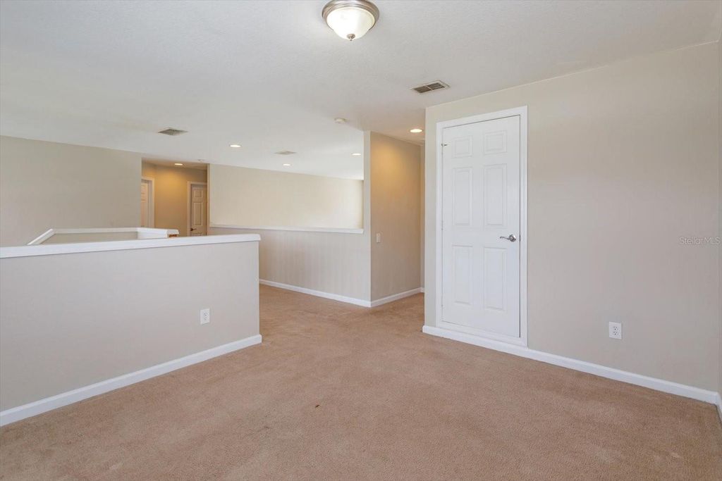 Image 20 of property listing at 14850 WINDIGO LANE, Orlando, FL 32828