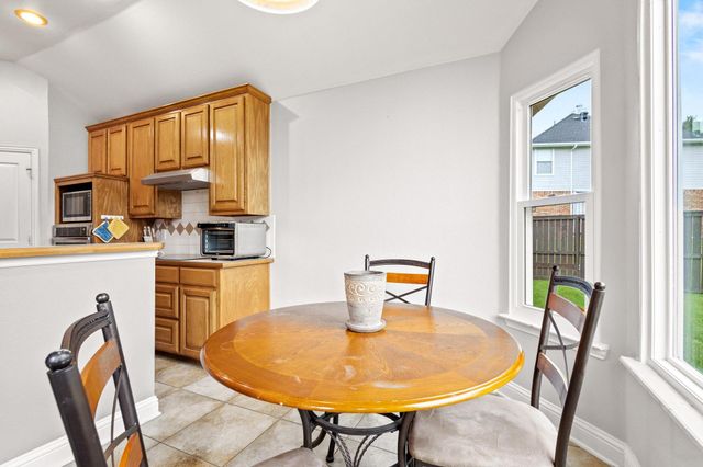 2009 Lake Fork Court, Denton, TX 76210
