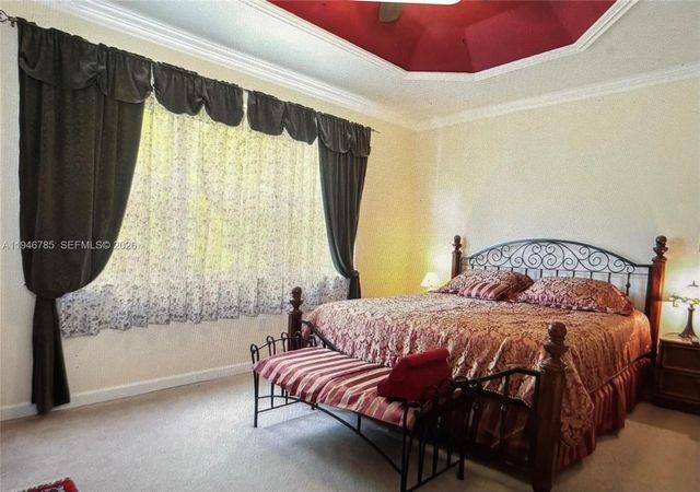 2103 NE 38th Rd, Homestead, FL 33033