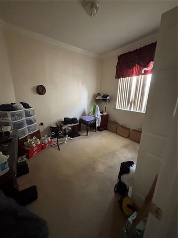 2103 NE 38th Rd, Homestead, FL 33033