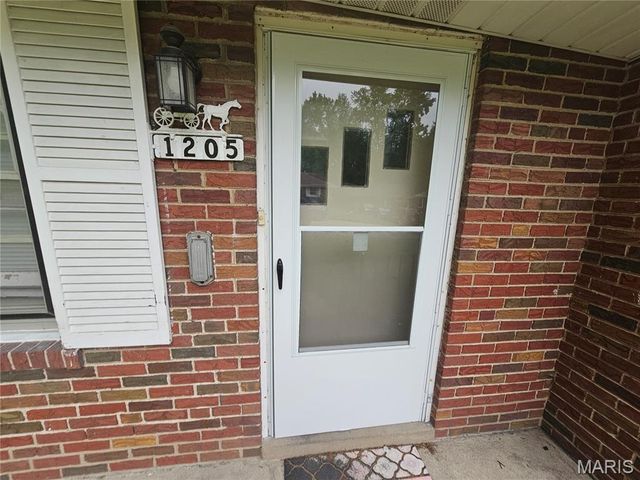 1205 Duenke Drive, Bellefontaine Nghbrs, MO 63137