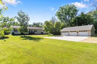 N6668 US HWY 45, New London, WI 54961