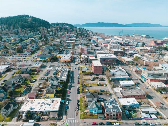 319 E Holly Street, Bellingham, WA 98225