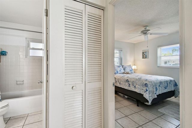 6068 ARLENE WAY, Bradenton, FL 34207